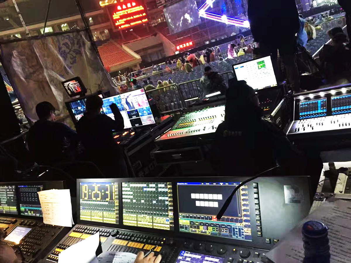 廣州活動公司提供的2016年華語金曲音樂會演出案例3